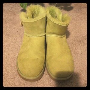 100% Authentic Lime Green Bailey Button Ugg